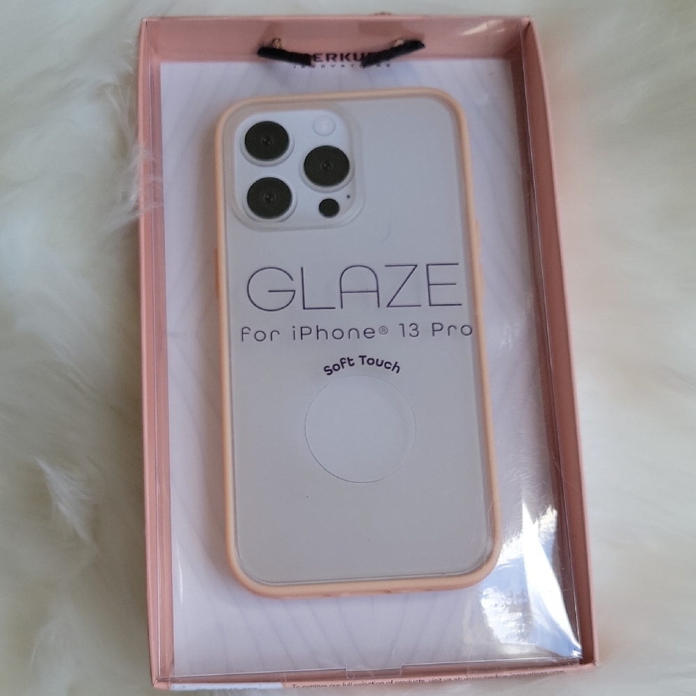 Glaze Soft-Touch iPhone 13 Pro Case - White with Peach Trim